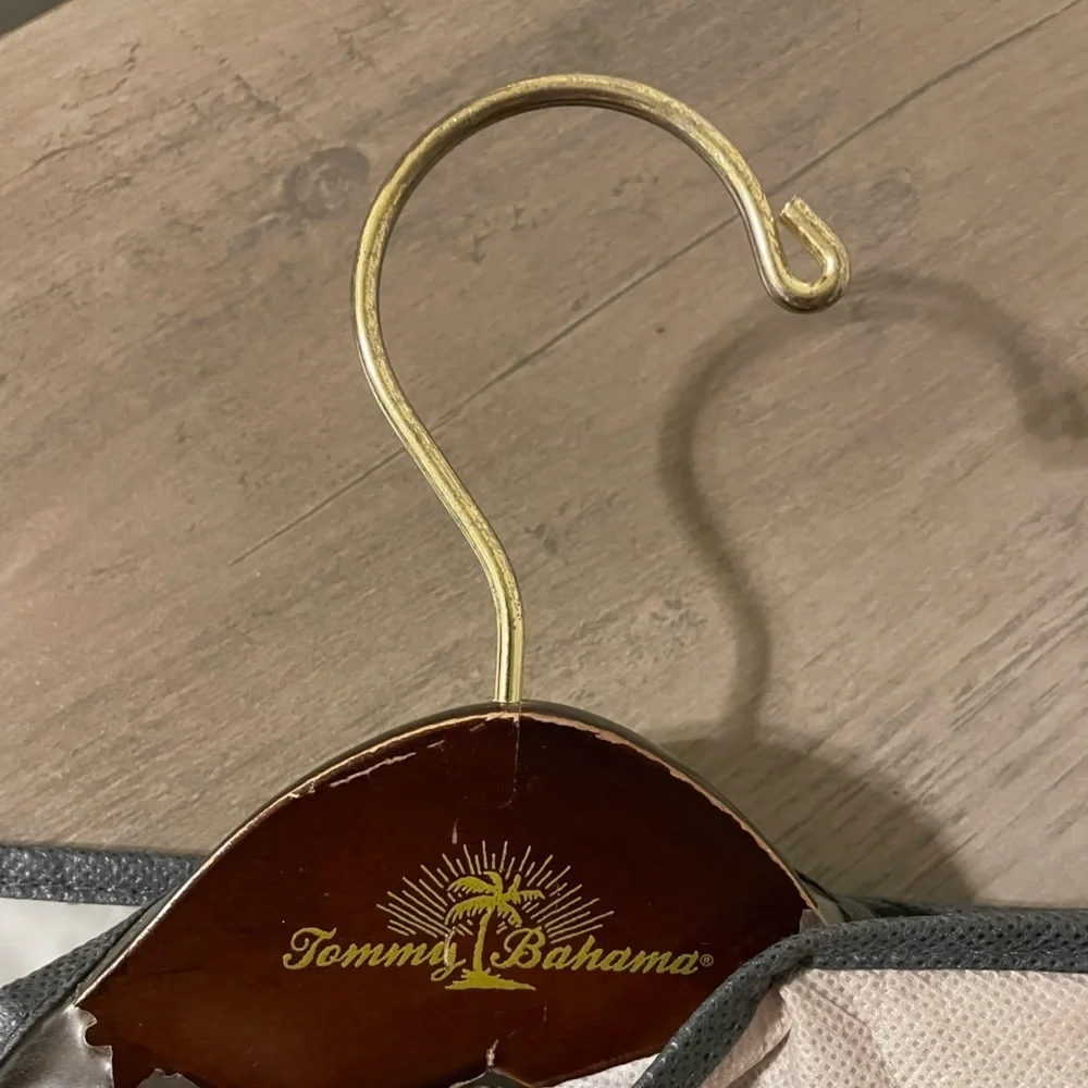 Tommy Bahama Tommy Willie Mays San Francisco Giants Camp Garment Bag hanger